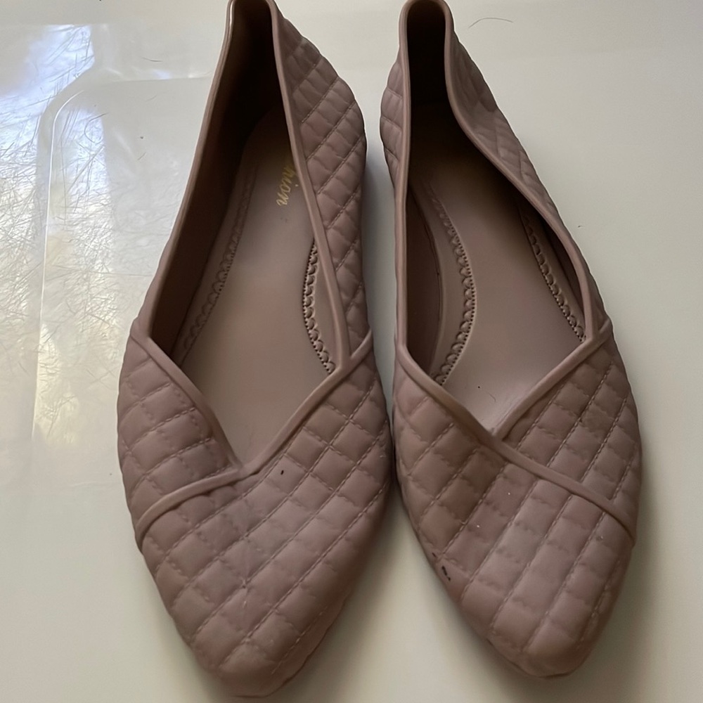 Never worn